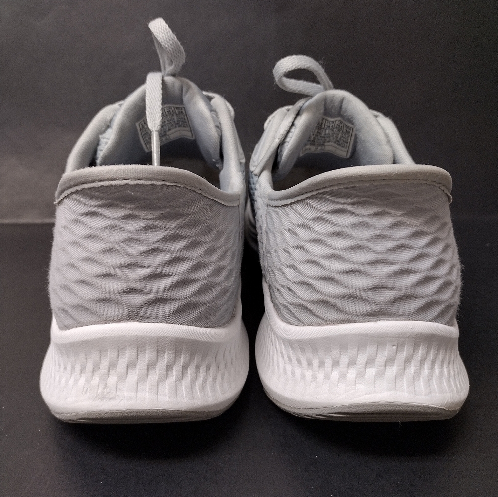 - Skechers Women's Hands Free Slip-ins Go Run Consistent 2.0...SIZE : 8.5 - Picture 9 of 10